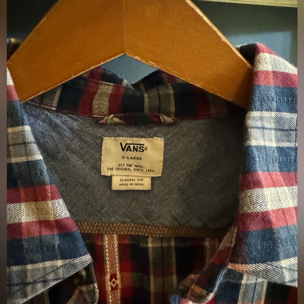 Xl Vans Button Up